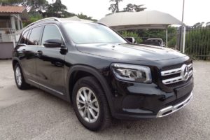 180 D AUTOMATIC SPORT 116 CV VETRI SCURI