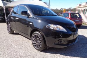 1000 HYBRID ORO 70 CV KM 0 ITALIA